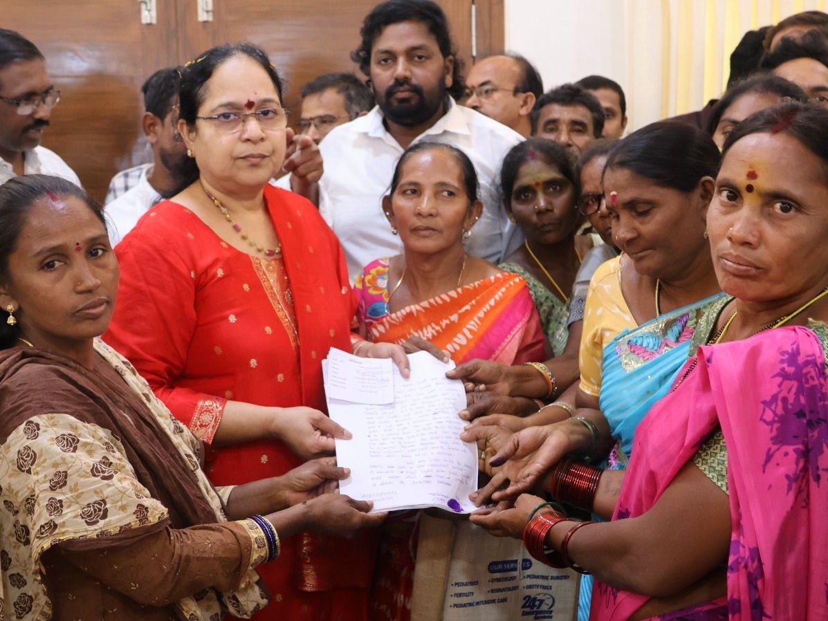 ‘ప్రజాదర్బార్’ నిర్వహించిన ఎమ్మెల్యే