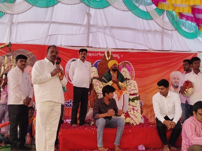 ఆధ్యాత్మికతతో మానసిక ప్రశాంతత: మాజీ ఎమ్మెల్యే