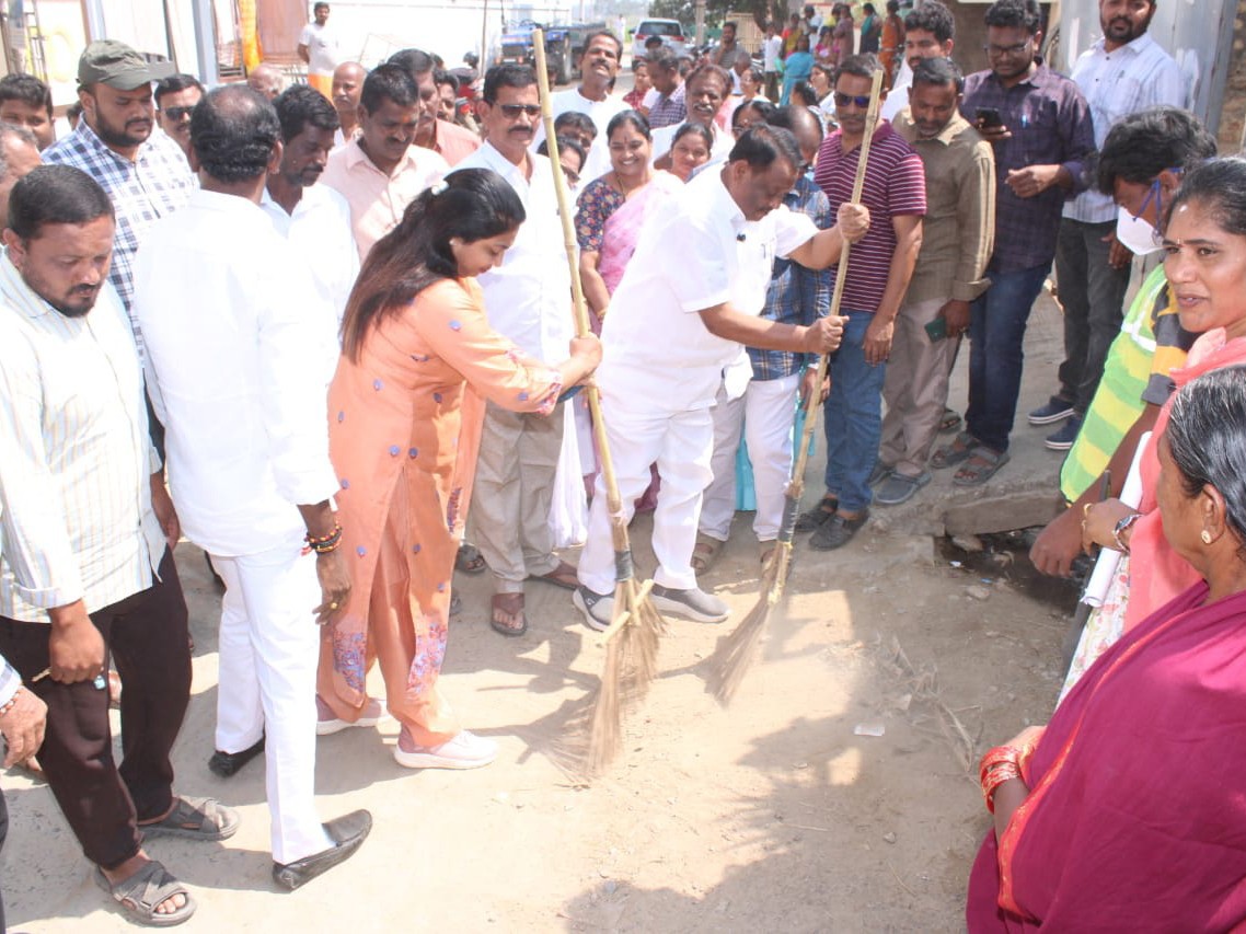 ప్లాస్టిక్ వినియోగాన్ని తగ్గించండి: ఎమ్మెల్యే