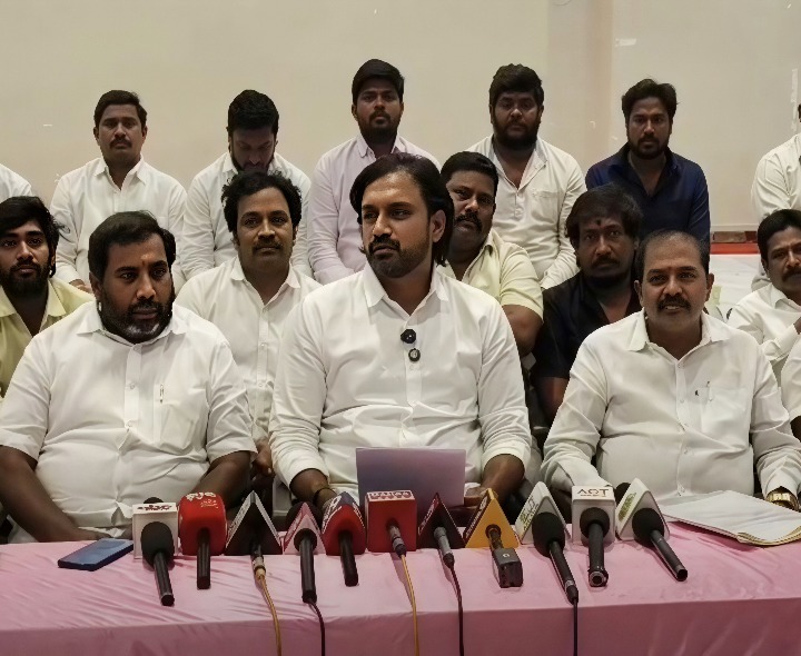 ‘వెంకటేశ్వర స్వామితో వైసీపీ రాజకీయ పరాచకాలు ఆడుతోంది’