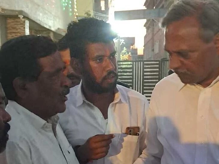 దుబాయిలో యువకుడి మృతి.. ఎమ్మెల్యేను ఆశ్రయించిన కుటుంబం