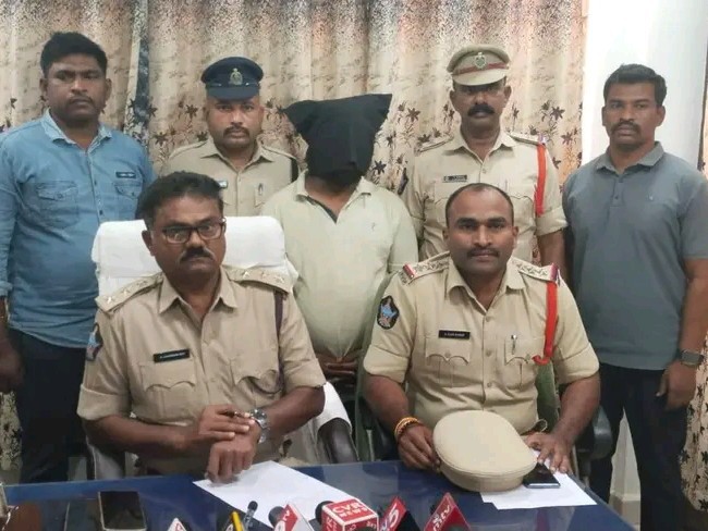 టెక్కలిలో ఒడిశా దొంగ అరెస్ట్