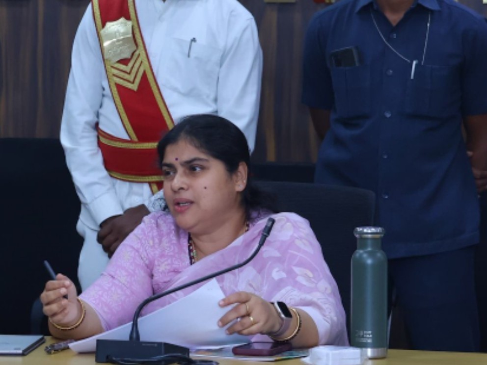 తాగునీటి సమస్యలు తలెత్తకుండా చర్యలు తీసుకోవాలి: కలెక్టర్