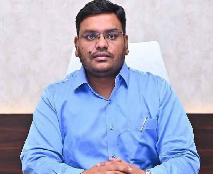 గ్యాస్ ధర కంటే ఎక్కువ వసూలు చేస్తే చర్యలు: జేసీ