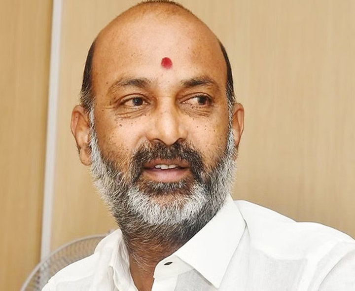 రౌడీ రాజ్యం నడుస్తోందా?: బండి సంజయ్