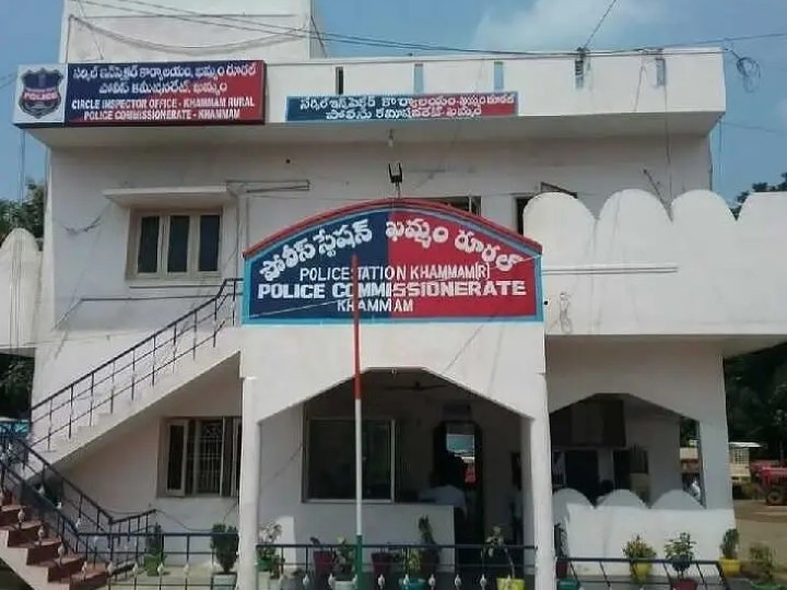 అసభ్యంగా ప్రవర్తించిన సిహెచ్ పై కేసు నమోదు