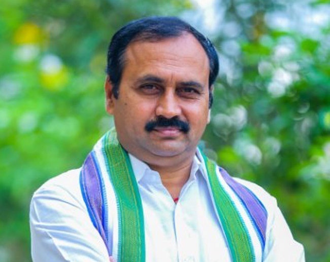 మాజీ ఎమ్మెల్యేకు ఏసీబీ షాక్