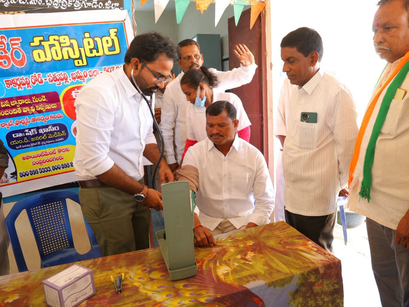 ప్రజలు తమ ఆరోగ్యంపై ప్రత్యేక శ్రద్ధ వహించాలి: ఎమ్మెల్యే