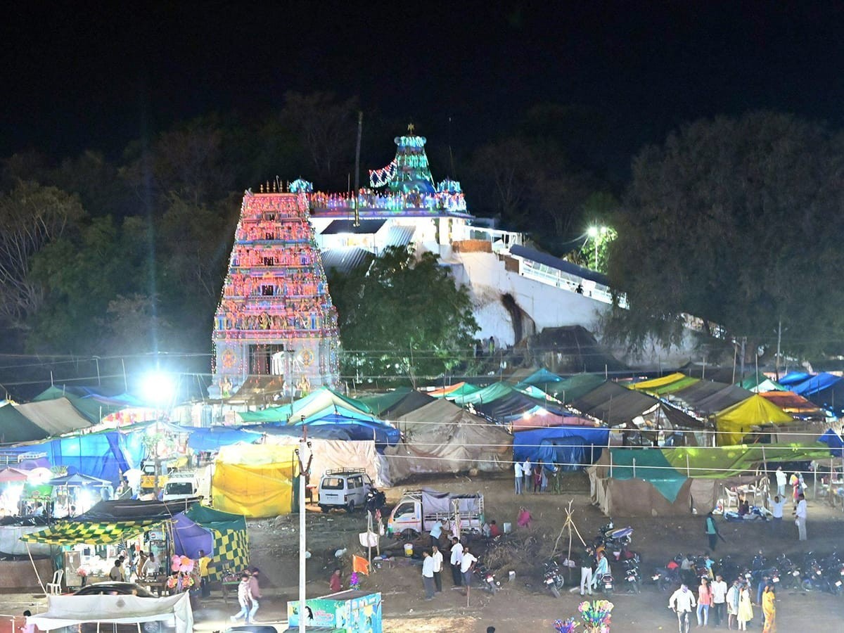 జాతరకు వేళాయే….పనులేమో కాకపాయె..!