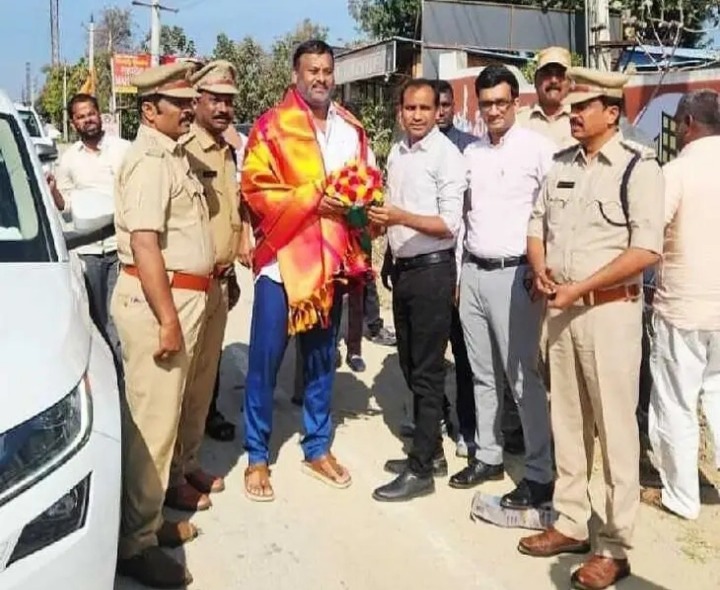 రవాణా శాఖ మంత్రికి ఘన స్వాగతం