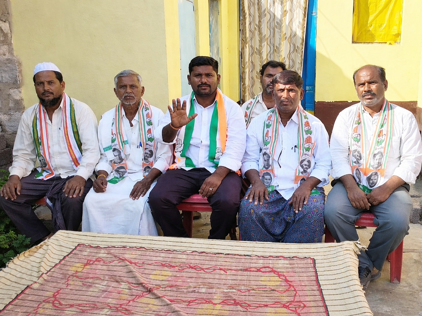 కాంగ్రెస్ కార్యాలయంపై దాడి పిరికిపంద చర్య