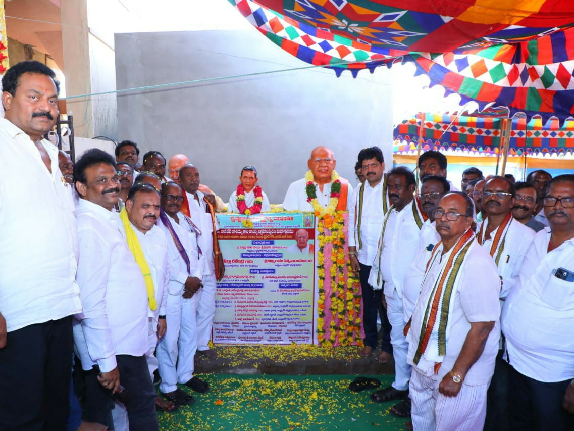మచిలీపట్నంలో మాజీ సీఎం రోశయ్య విగ్రహావిష్కరణ
