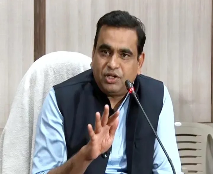 హరీష్ రావు తప్పుదోవ పట్టిస్తున్నారు: ఎంపీ