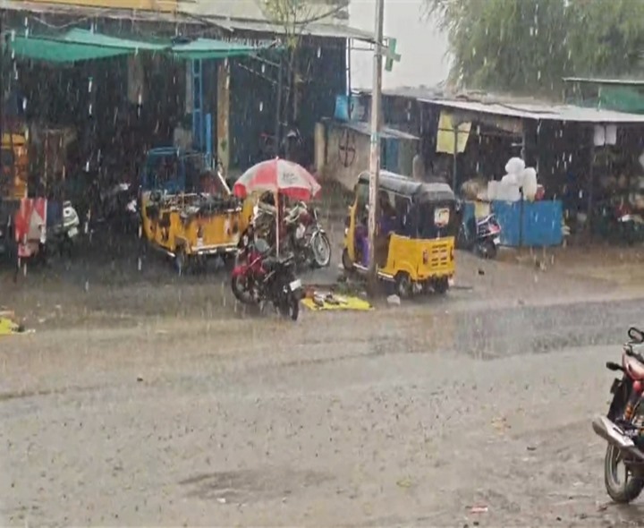 రాష్ట్రంలో గంటపాటు కురిసిన వర్షం