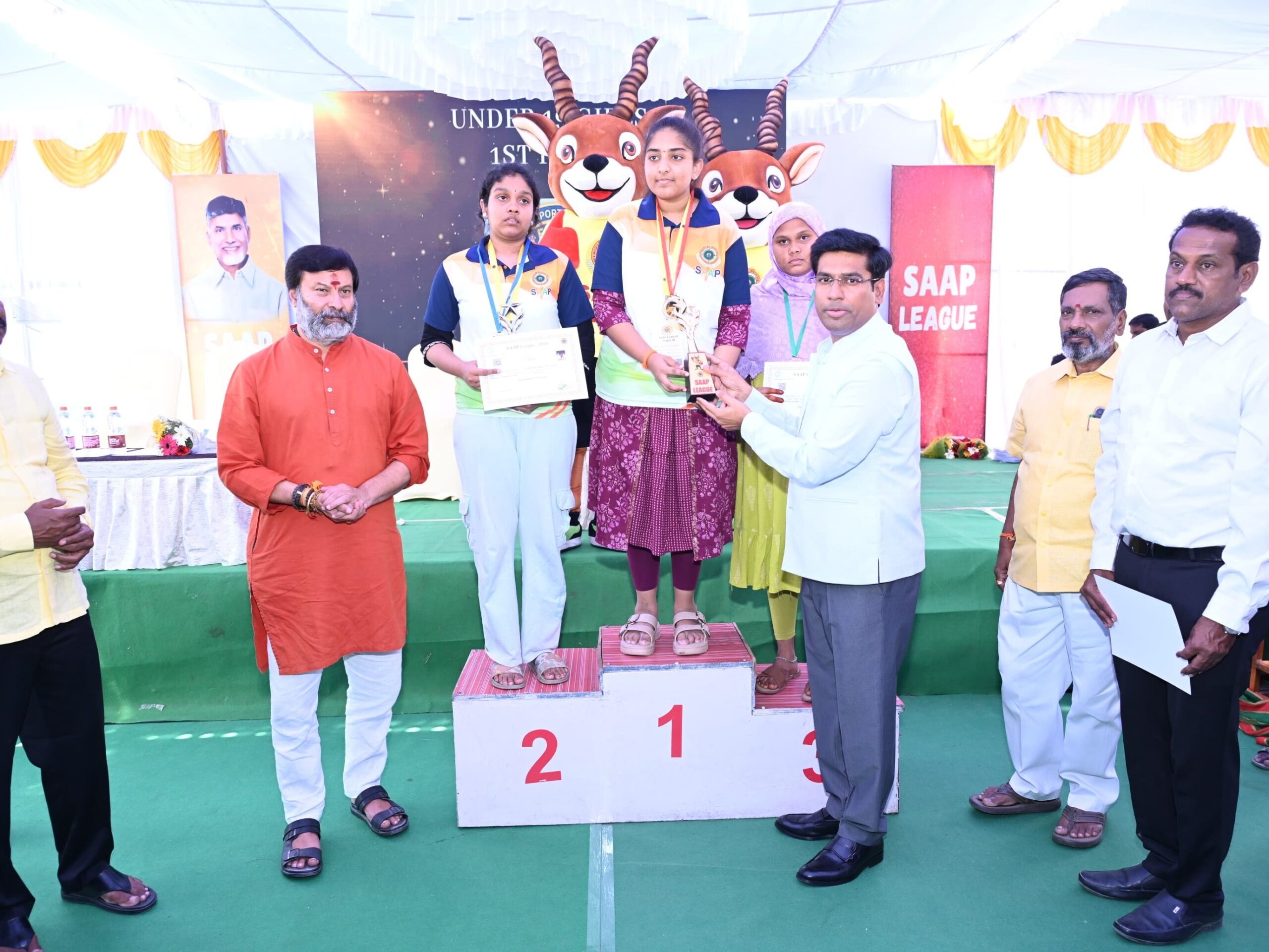 శాప్ చెస్ లీగ్ ముగింపు సభలో కలెక్టర్