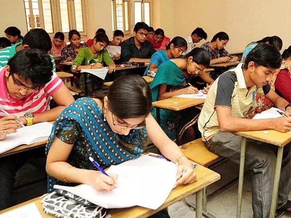 ‘ఇంటర్ పరీక్షలకు పూర్తి ఏర్పాట్లు చేశాం ‘