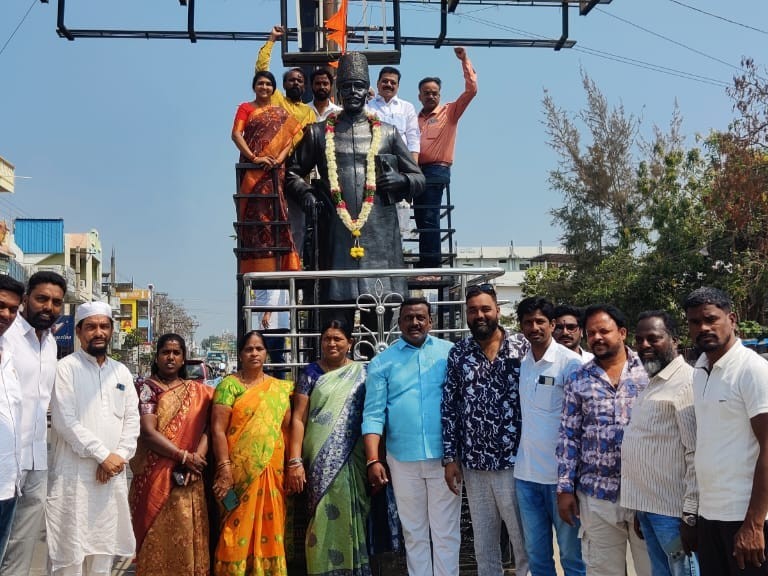 ‘ఐక్యత కోసం కృషి చేసిన మహోన్నత వ్యక్తి.. అబుల్ కలాం ఆజాద్’