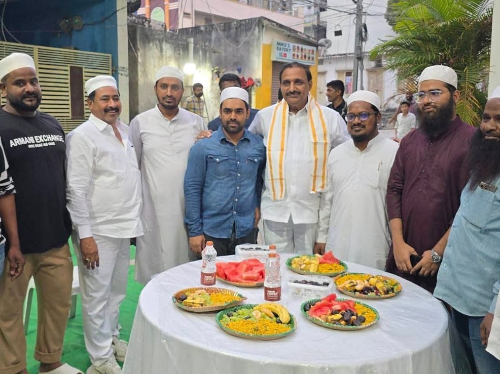 ఇఫ్తార్ విందులో పాల్గొన్న MLA గాంధీ