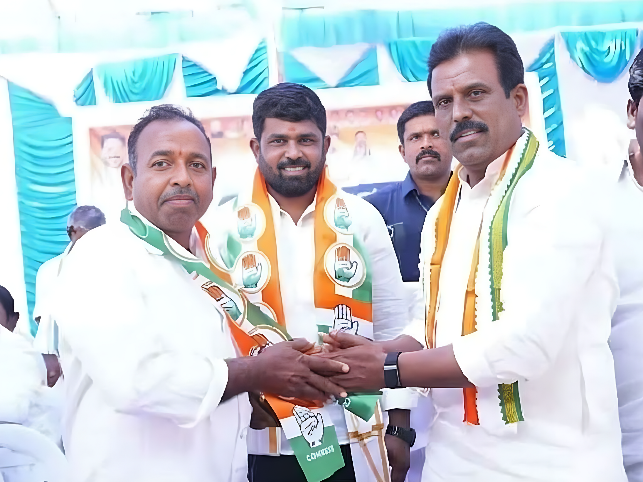 వెంకటాయపల్లి నేతలు కాంగ్రెస్‌లో చేరిక