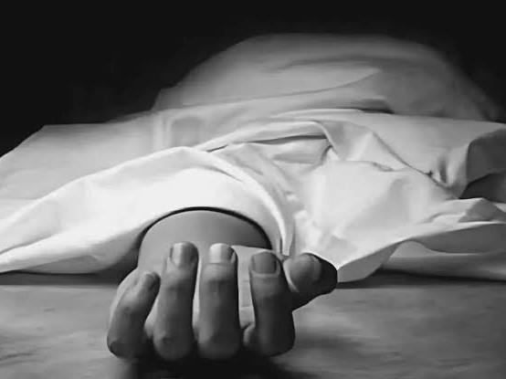 కాలువలో పడి.. ఒడిశా వాసి మృతి