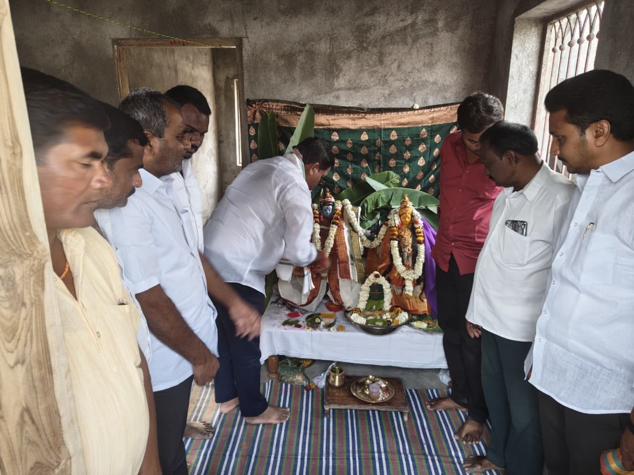 ప్రతి పేదవాడికి ఇందిరమ్మ ఇల్లు అందాలి: ఆడే గజేందర్