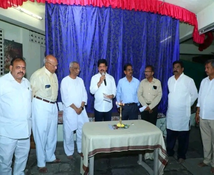 నాటక పుస్తకావిష్కరణ కార్యక్రమంలో పాల్గొన్న మంత్రి