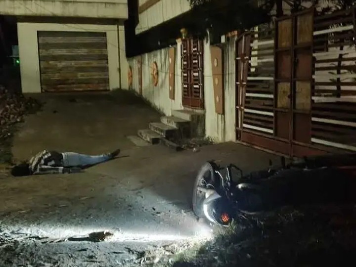 బైక్ అదుపుతప్పి ప్రమాదం.. యువకుడి మృతి