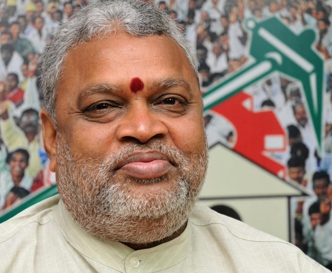 దివంగత నేత ఎర్రన్నాయుడికి లోకేష్ నివాళులు