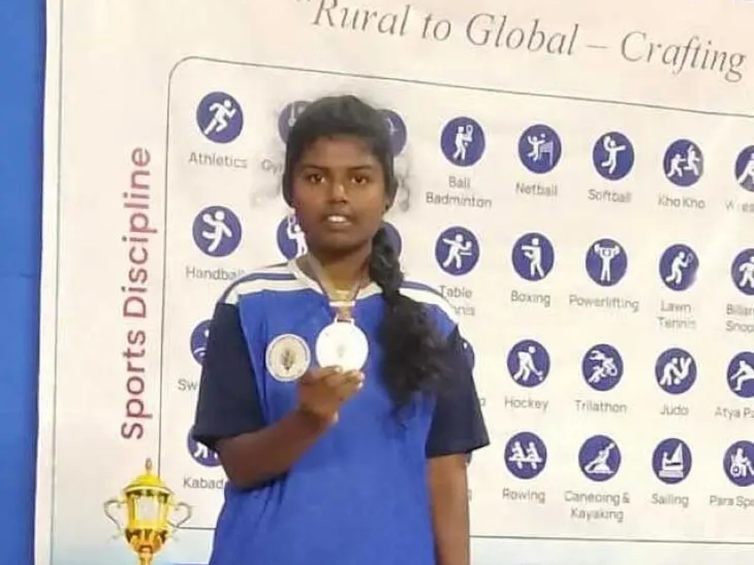 రాష్ట్రస్థాయి పోటీల్లో విద్యార్థినికి రజిత పథకం