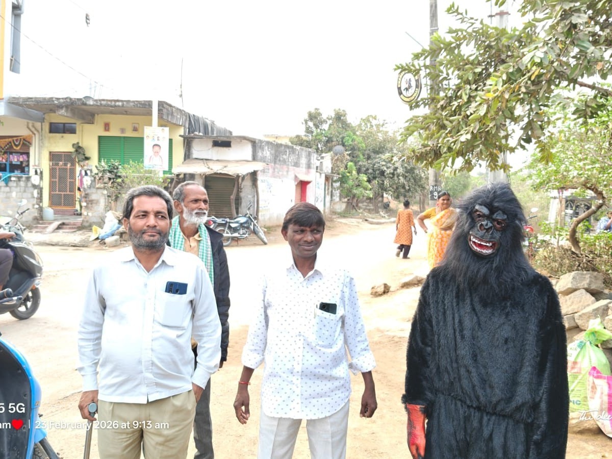 కోతుల బెడద నివారణకు ప్రత్యేక చర్యలు