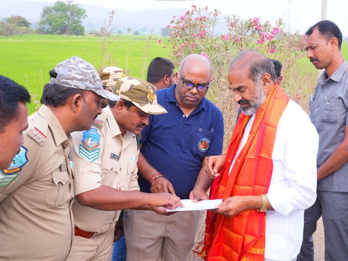 పులుల సంచారంపై అవగాహన కల్పించాలి: MLA