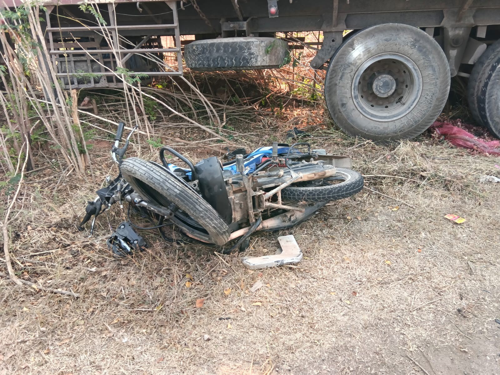 కొమరోలులో రోడ్డు ప్రమాదం.. వ్యక్తి మృతి