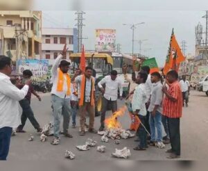 pm modi attends at home reception in delhi