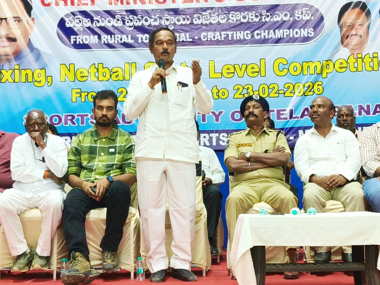 ‘ప్రభుత్వం క్రీడలకు ప్రాధాన్యతను ఇస్తుంది’