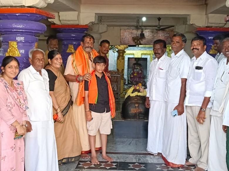 శ్రీ రామలింగేశ్వర స్వామి దేవాలయంలో ఎమ్మెల్యే పూజలు