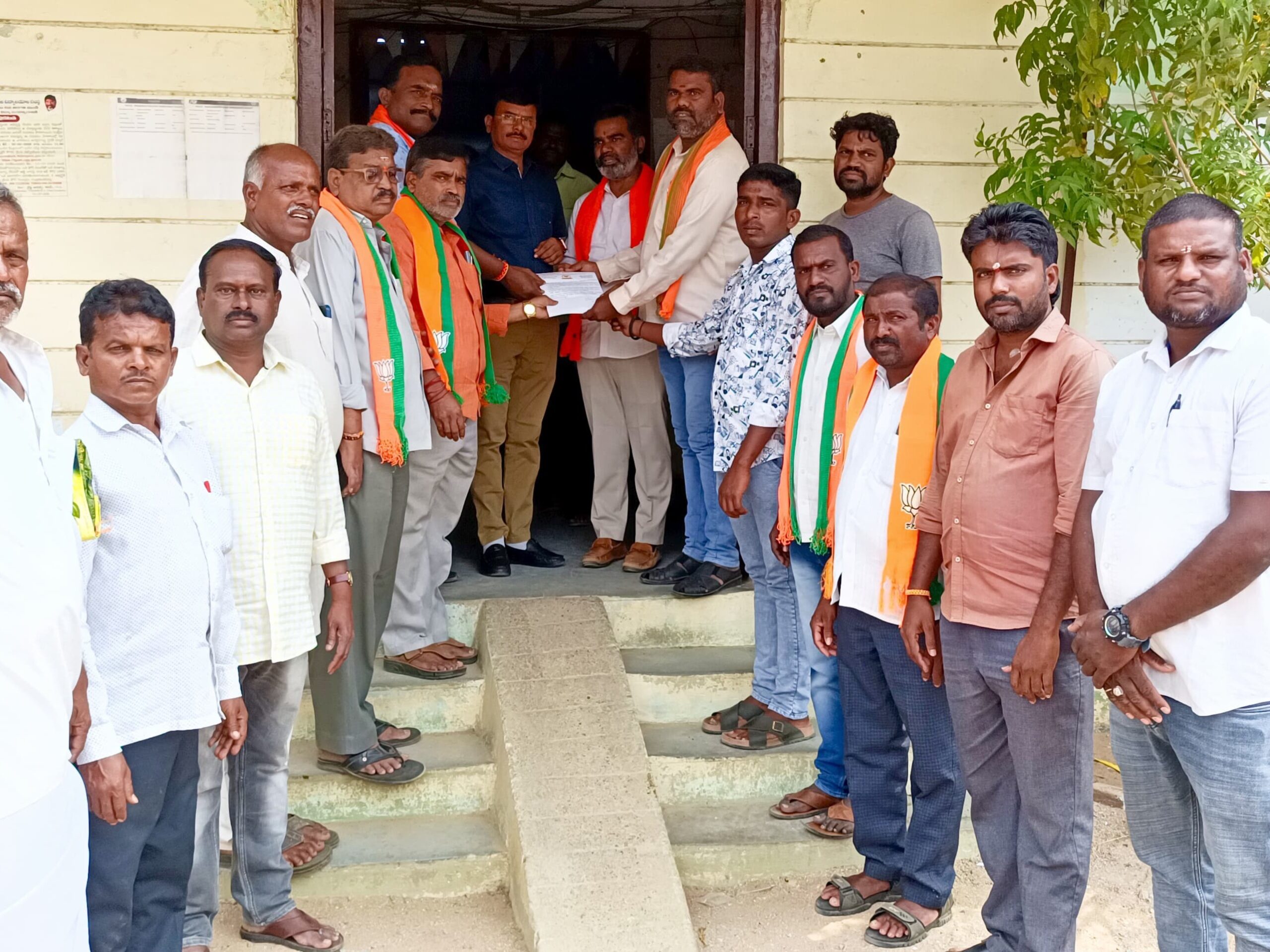 ‘రాష్ట్రంలో అరాచక పాలన కొనసాగుతోంది’