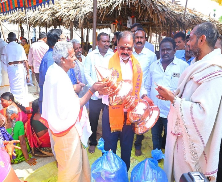 తోటవారిపాలెంలో ఎంపీ కృష్ణప్రసాద్ పర్యటన