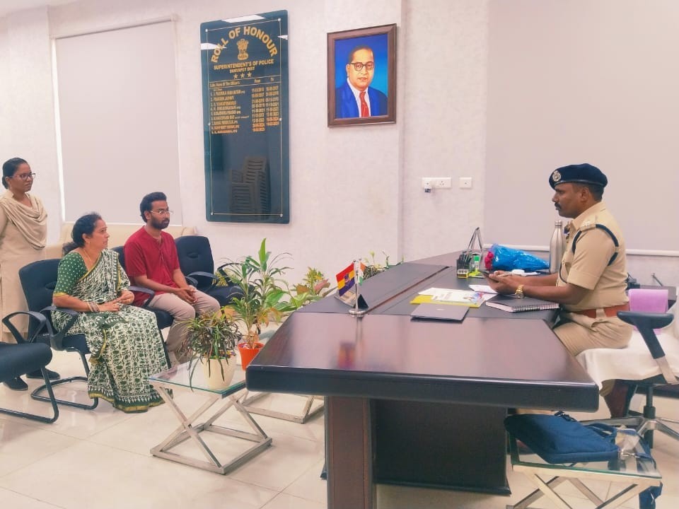 ప్రజల సమస్యల చట్టపర పరిష్కారానికి తక్షణ కృషి..!