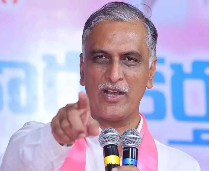 కాంట్రాక్టర్ల బిల్లులు చెల్లించాలి: హరీష్ రావు