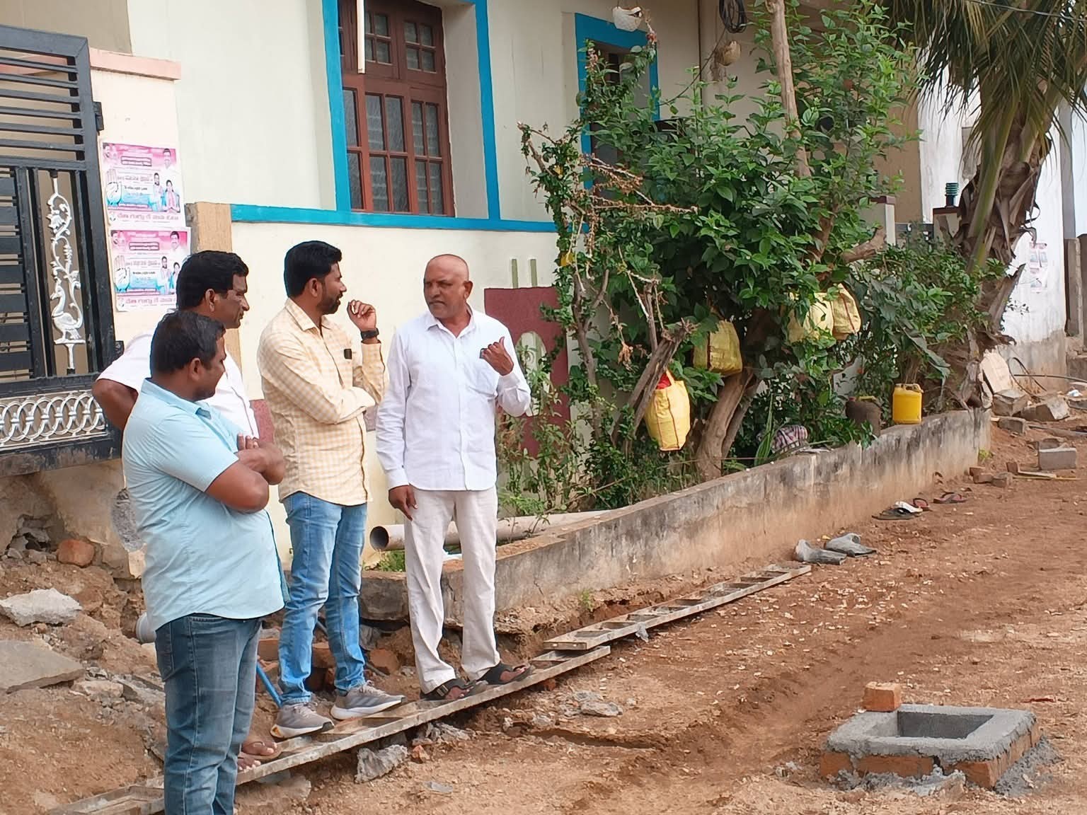 రూ. 18 లక్షలతో అభివృద్ధి పనులు ప్రారంభం