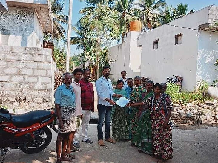 కాలనీలో తాగునీటి సమస్యపై మహిళల వినతి