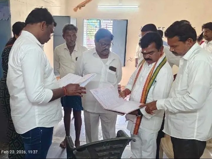 ‘అంగన్వాడి టీచర్లు సమయాపాలన పాటించాలి’