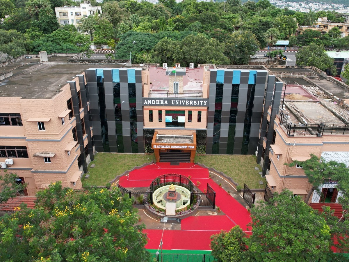 మార్చి 25న ఏయూ స్నాతకోత్సవం