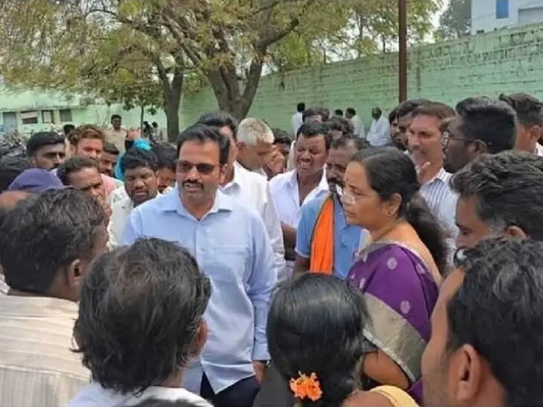 ఆదిలాబాద్‌లో తిరిగి ప్రారంభమైన పత్తి కొనుగోళ్లు