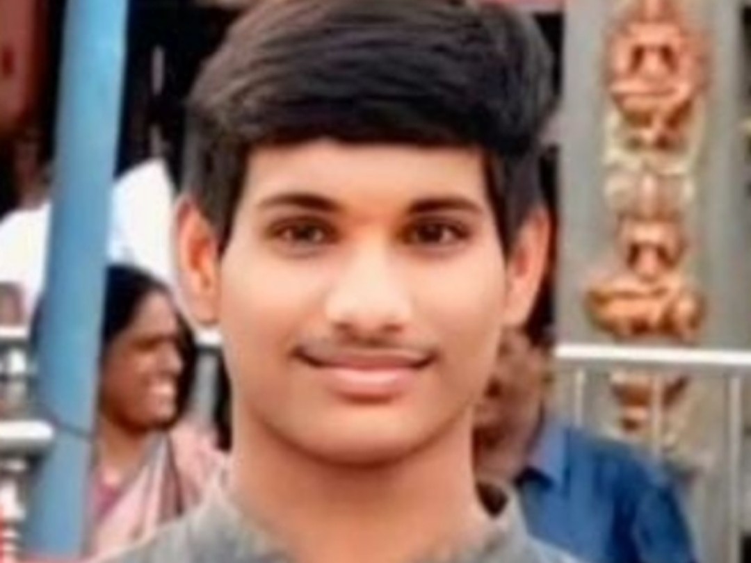 అనుమానస్పద స్థితిలో ఇంటర్ విద్యార్థి మృతి