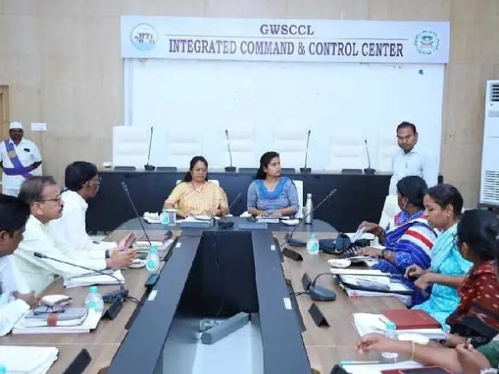 అభివృద్ధి పనులు మార్చిలోగా పూర్తి చేయాలి: మేయర్