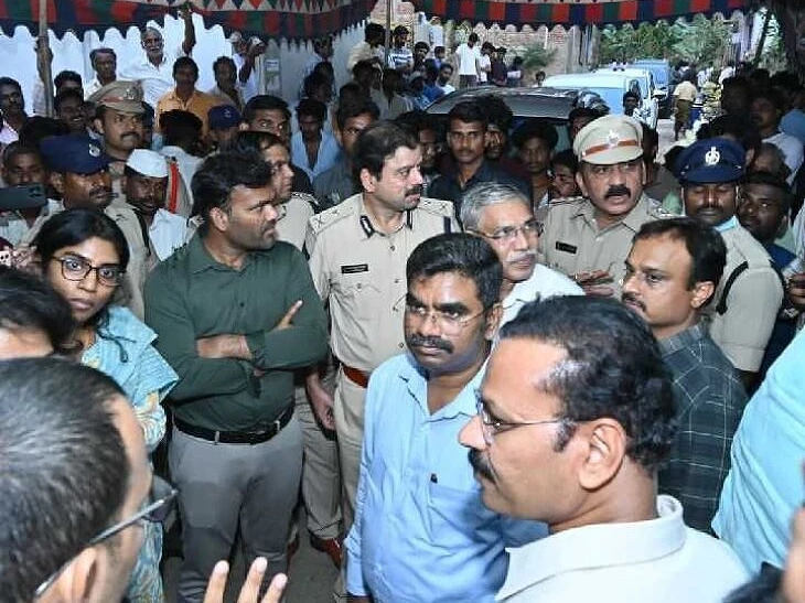 కల్తీ పాల ఘటన.. నరసాపురంలో ఉన్నతాధికారుల పర్యటన