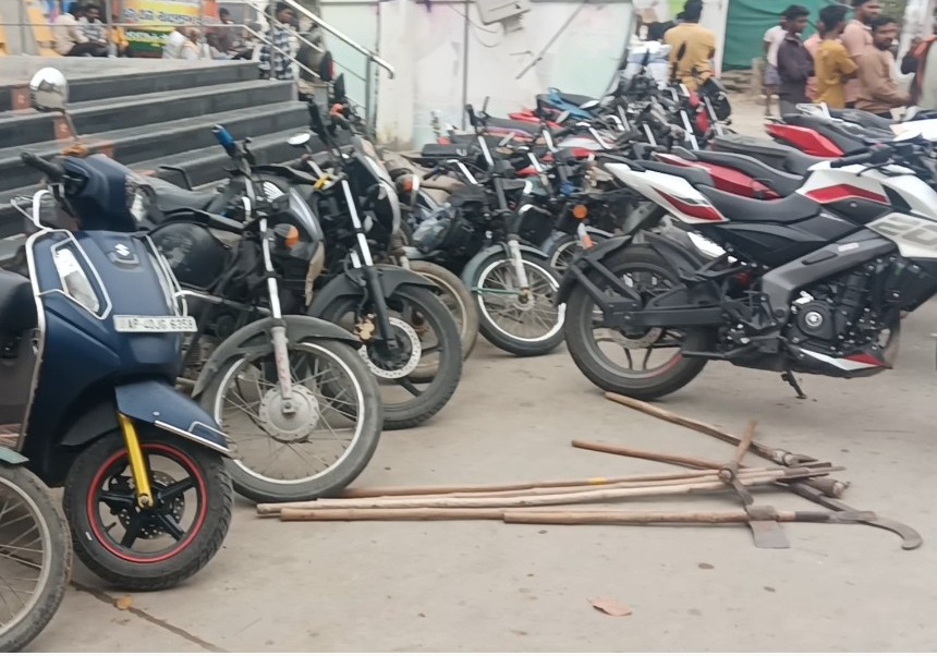 లింగంగుంట్లలో కార్డన్ సెర్చ్ నిర్వహణ