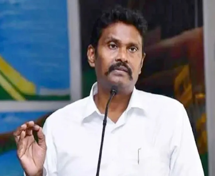 ఐపీఎస్ అధికారి సునీల్ నాయక్ ట్వీట్