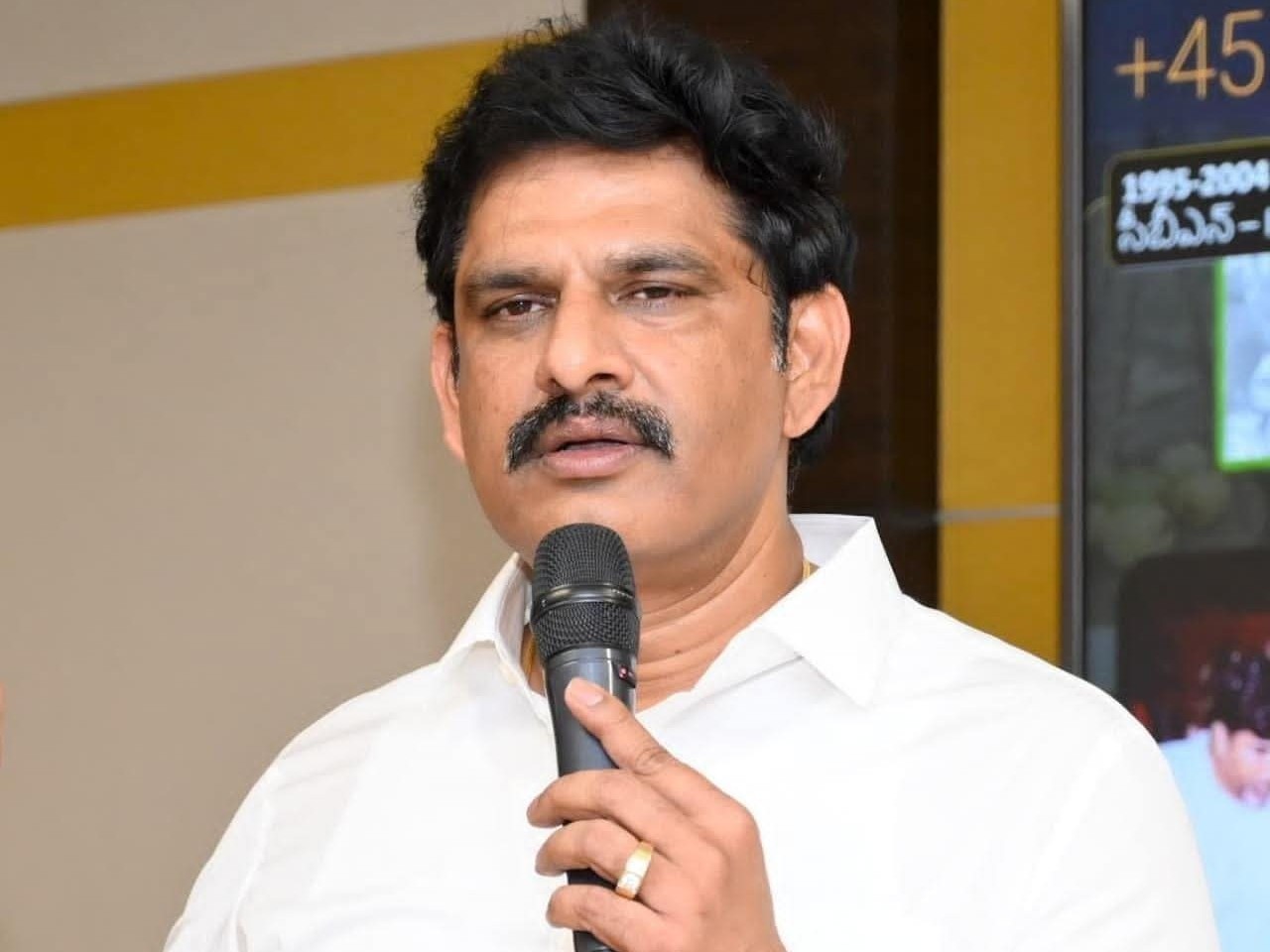 పాడి పరిశ్రమను వైసీపీ ప్రభుత్వం నిర్లక్ష్యం చేసింది: MLA